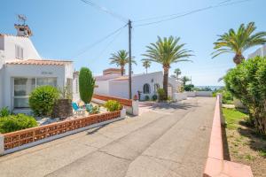 The building in which the holiday home is located