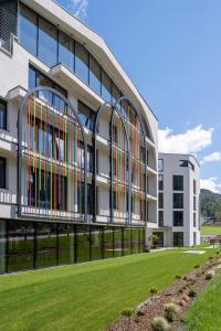 Budova, kde se aparthotel nachází
