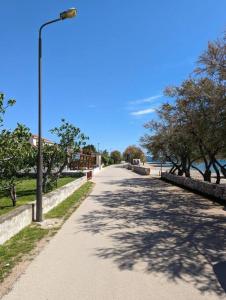 Φωτογραφία από το άλμπουμ του Ground floor 50m from Beach back entrance σε Srima
