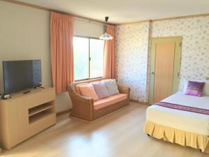 TV a/nebo společenská místnost v ubytování Takiab Beach Resort