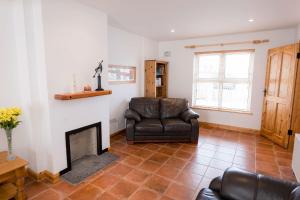 Posezení v ubytování Kilkee Townhouse by Trident Holiday Homes