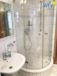 Koupelna v ubytování Haus Strandburg Ferienwohnung "Möwenblick"