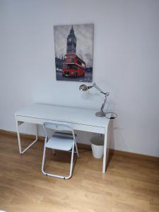 Billede fra billedgalleriet på Bedroom to rent in the beach i Valencia