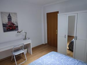 Billede fra billedgalleriet på Bedroom to rent in the beach i Valencia + 4 billeder