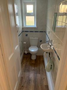 Bagno di Strawberry Fields - CENTRAL TORQUAY