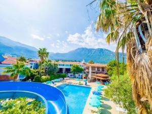 En generel udsigt til bjerge eller udsigt til bjerge taget fra hotellet