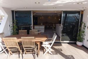 Balkón nebo terasa v ubytování Exclusive Yacht Stay - Best Sea & Old Town Views - Prime Location