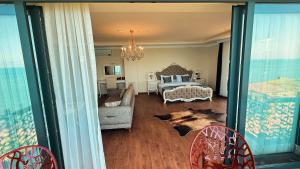 Postel nebo postele na pokoji v ubytování BİLİRİS HOTEL