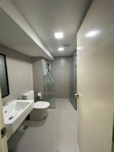 Koupelna v ubytování EkoCheras#Above Mall#Link MRT#6 Pax