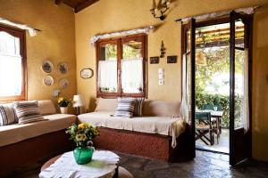 Posezení v ubytování Villa Pigadi Nikiti beach vacation