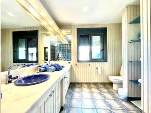 Fotografie z fotogalerie ubytování Estupenda Villa con Wifi, piscina privada, BBQ en Tenerife Sur v destinaci Adeje