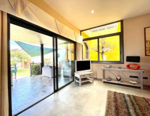 Fotografie z fotogalerie ubytování Estupenda Villa con Wifi, piscina privada, BBQ en Tenerife Sur v destinaci Adeje + 37 fotografií