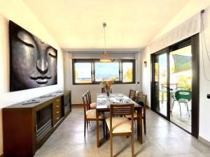 Fotografie z fotogalerie ubytování Estupenda Villa con Wifi, piscina privada, BBQ en Tenerife Sur v destinaci Adeje