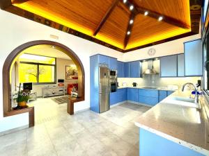 Fotografie z fotogalerie ubytování Estupenda Villa con Wifi, piscina privada, BBQ en Tenerife Sur v destinaci Adeje