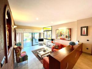 Fotografie z fotogalerie ubytování Estupenda Villa con Wifi, piscina privada, BBQ en Tenerife Sur v destinaci Adeje