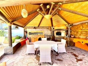 Fotografie z fotogalerie ubytování Estupenda Villa con Wifi, piscina privada, BBQ en Tenerife Sur v destinaci Adeje
