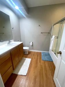 Gate Dual Master Suites Office and Dog Park 30 days minimun