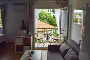 Balkón nebo terasa v ubytování Studio Apartments Anija