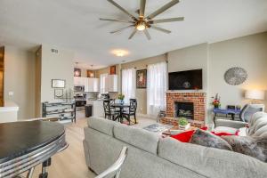 Ảnh trong thư viện ảnh của St Louis Vacation Rental about 2 Mi to Downtown ở Soulard