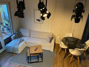 Χώρος καθιστικού στο Domki trzy jeziora z zewnętrznym SPA - sauna, balia do schładzania i jacuzzi +33 φωτογραφίες