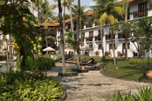 Giardino di AKAR Hotels & Resort Lampung