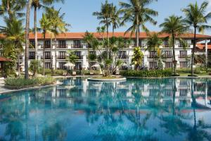 Piscina di AKAR Hotels & Resort Lampung o nelle vicinanze