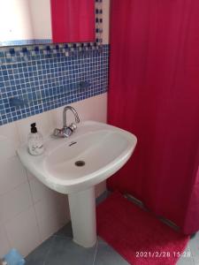 Fotografia z galérie ubytovania Apartamento urbanización Oasis Beach en Denia a 100 m de la playa v destinácii Denia