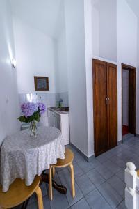 Fotografie z fotogalerie ubytování Apartments Vila Nikolić Rafailovići v destinaci Rafailovići