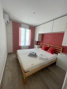 Posteľ alebo postele v izbe v ubytovaní Appartement proche mer avec terrasse et jardin privatif