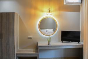 Gallery image of NikoleTakis Apartments in Paralia Panteleimonos