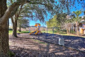 Gallery image of A Spooktacular Haunted Mansion. in Kissimmee +23 photos