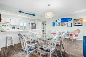 Gallery image of Colony by the Sea #201 in Indian Beach