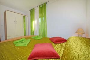 Postel nebo postele na pokoji v ubytování Apartment in Baderna - Istrien 44223