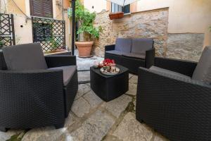 Cortile dei Giusti - Combo Guesthouse的休息区
