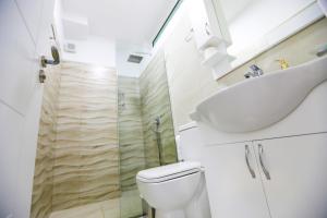 Koupelna v ubytování Vila Enxhi