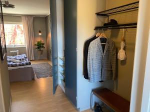 Voodi või voodid majutusasutuse Lokatten Wärdshus toas