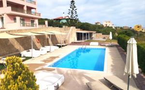 Bazén v ubytovaní Lagoon View Apartments - Adults only alebo v jeho blízkosti