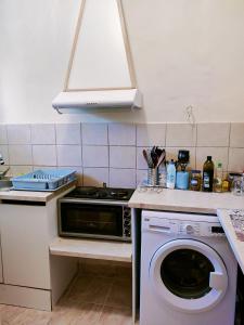 Kuchyň nebo kuchyňský kout v ubytování Angelos Apartment Corfu