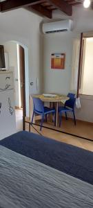 Fotografia z galérie ubytovania Oltre: Monolocale con terrazzo privato al piano v Trapani + 12 fotografií