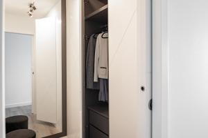 Ein Badezimmer in der Unterkunft Villa Infinity - Luxurious seaview Villa with enchanting Pool