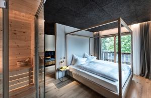 A bed or beds in a room at Bad Ratzes