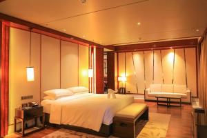 海口万豪酒店（享温泉）客房内的一张或多张床位