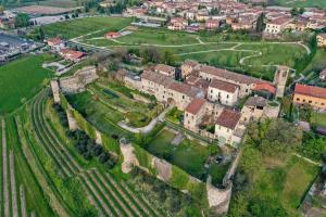 A bird's-eye view of Villa Teresa Apt Lake Garda View - Happy Rentals