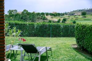 Zahrada ubytování Tropical Apartment in Los Arqueros with Mountain Views and Private Garden