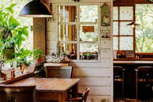 Restavracija oz. druge možnosti za prehrano v nastanitvi 南庄橄欖樹咖啡民宿 Olive Tree Village Guesthouse