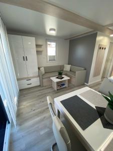 Billede fra billedgalleriet på Floating house ARENA 3 i Pula