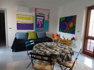 Posedenie v ubytovaní Casa Vacanze La Tonnara