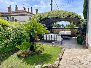 Zdjęcie z galerii obiektu Villa Palmiers by ESTATESCANNES w Cannes