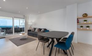 Posezení v ubytování Via Celere 2405 Beautiful apartment with seaview