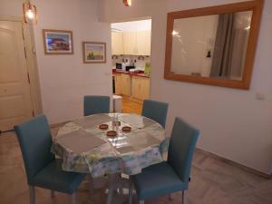 Nhà bếp/bếp nhỏ tại Central apartment in Arrecife - 1 or 2 bedrooms